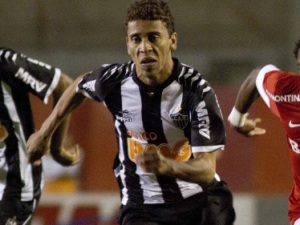 Marcos Rocha destaca boa fase e quer mais glórias em 2013